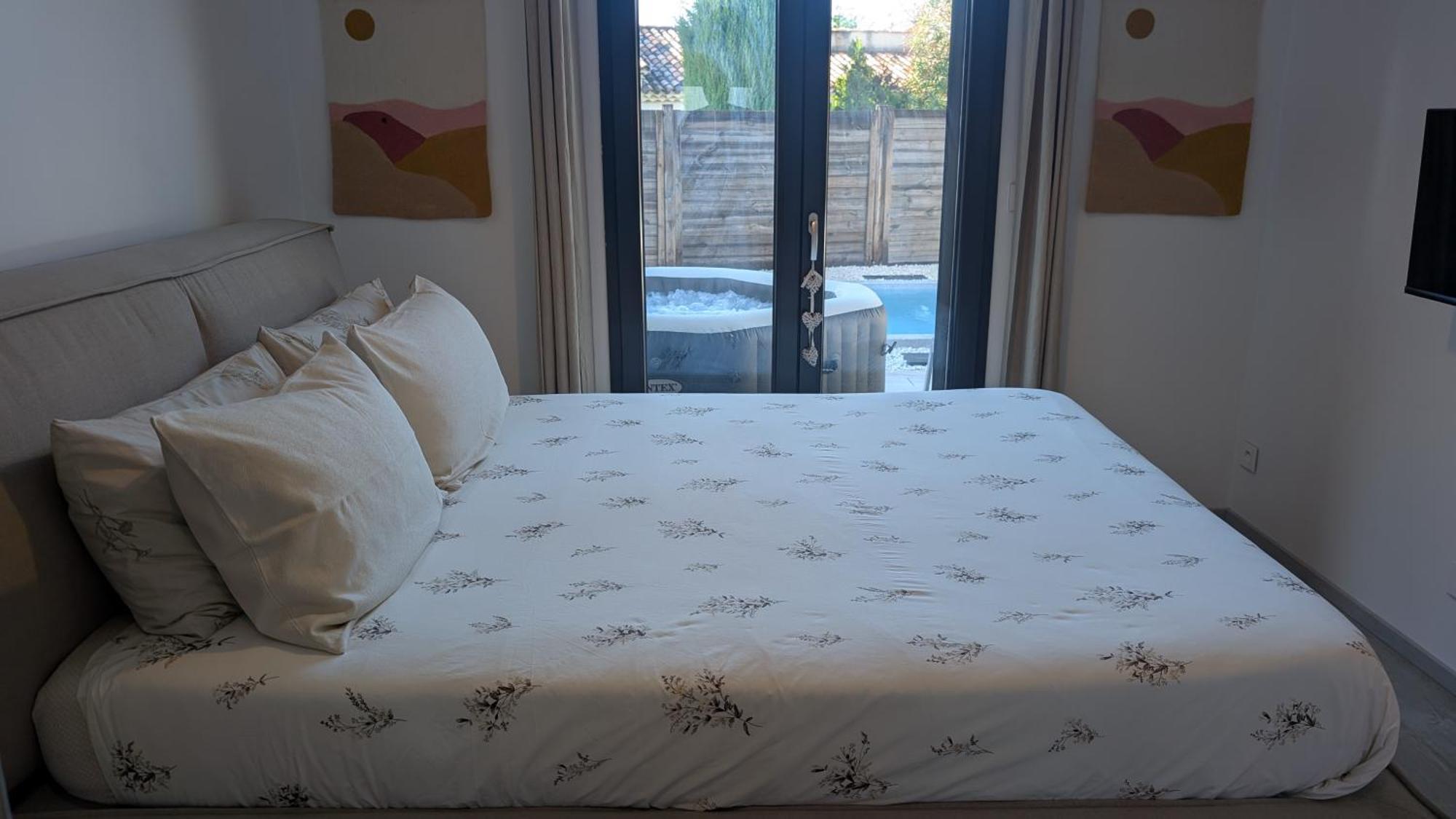 Appartement Luxe Avec Piscine Chauffee & Jacuzzi Prive - Cote D'Azur Roquefort-les-Pins Exteriör bild